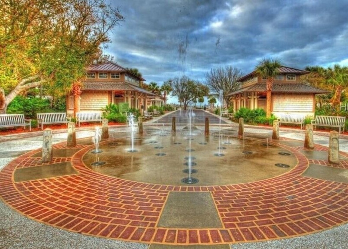 Coligny Plaza: The Complete Guide to Hilton Head's Downtown